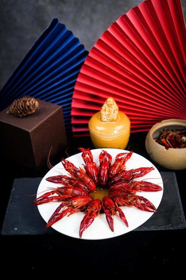 五店同開(kāi)，初壹食午預(yù)煮餐食連鎖品牌強(qiáng)勢(shì)登陸成都，以硬件研發(fā)撬動(dòng)餐飲新藍(lán)海